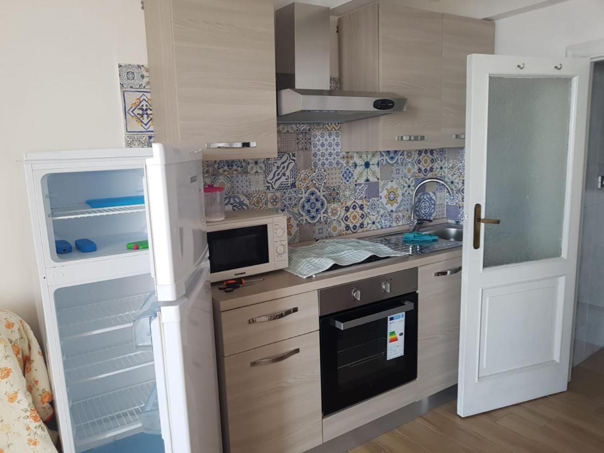 Monolocale Nonna Elena Villa Procida Bagian luar foto