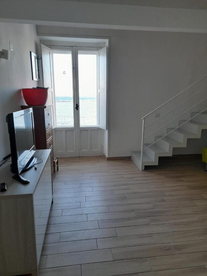 Monolocale Nonna Elena Villa Procida Bagian luar foto