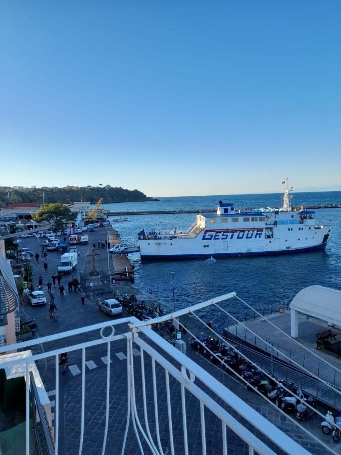 Monolocale Nonna Elena Villa Procida Bagian luar foto