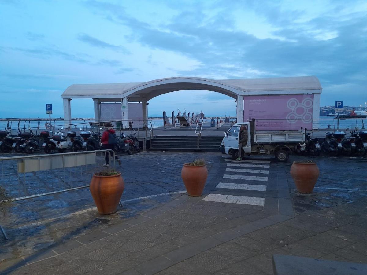 Monolocale Nonna Elena Villa Procida Bagian luar foto