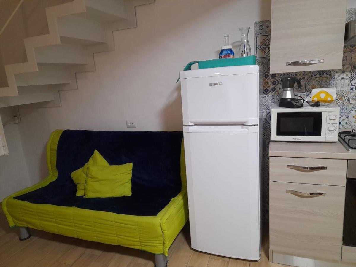 Monolocale Nonna Elena Villa Procida Bagian luar foto